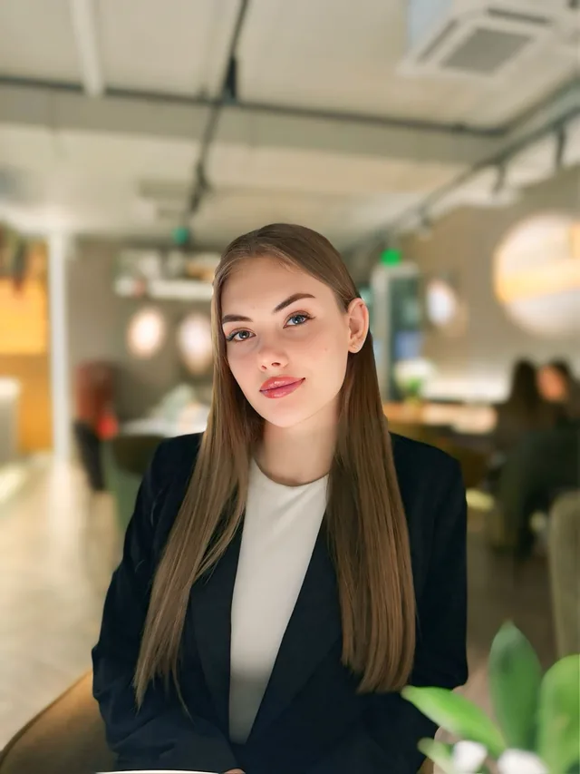 Полина